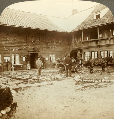 Victoria Hotel, adornado com chifres de rena, em Kongsberg, na áspera Noruega, c1905. de Unbekannt