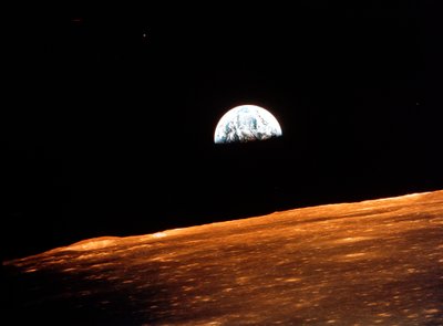 Vista da Terra a partir da Apollo 10 orbitando a Lua, 1969 de Unbekannt
