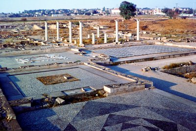 Vista das ruínas arqueológicas em Pella, Macedônia Central. de Unbekannt