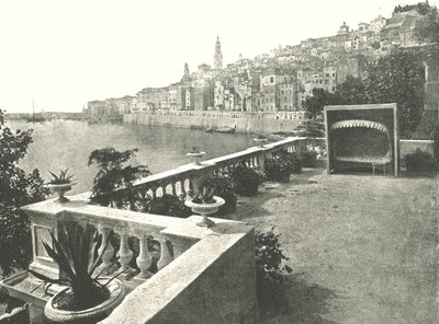 Vista da cidade a partir da baía, Menton, França, 1895. de Unbekannt