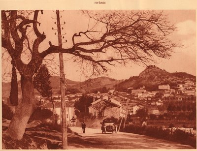 Vista tomada da estrada do eremitério, Hyeres, 1930. de Unbekannt