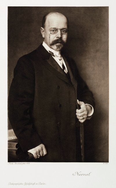 Walther Nernst, fisioterapeuta alemã de Unbekannt