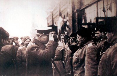 O general russo branco Anton Denikin mees o major-general britânico Frederick Poole, Rússia, 1918 de Unbekannt