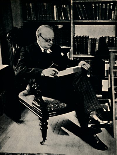 Winston Spencer Churchill em Sua Biblioteca, 1945. de Unbekannt