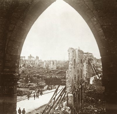 Ypres em ruínas, Flandres, Bélgica, c1914-c1918 de Unbekannt