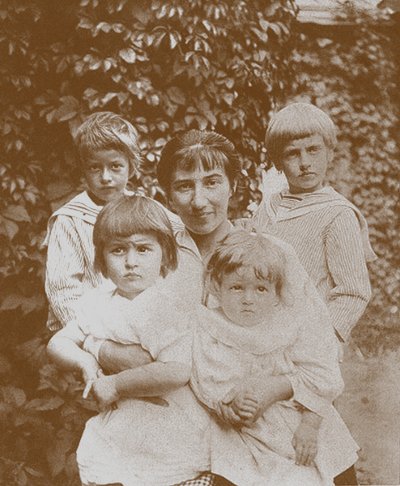 Zinaida Serebriakova com seus filhos, década de 1920 de Unbekannt