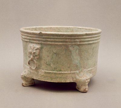 Recipiente de tripé de barro, dinastia Han, 25-220 dC de Unbekannt Unbekannt