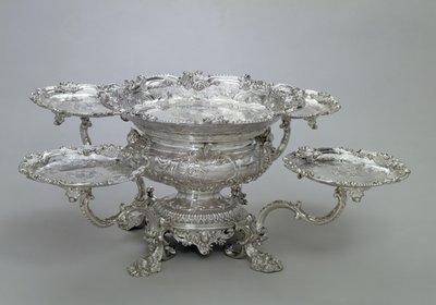 Newdegate peça central por Paul de Lamerie (1688-1751), 1743 de Unbekannt Unbekannt