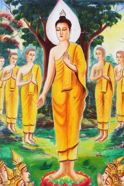 20151102, Vang Vieng, Laos : Pintura retratando a história de vida de Shakyamuni Buddha. O Buda se dedicou ao ensino, atraindo centenas de seguidores. de Unbekannt
