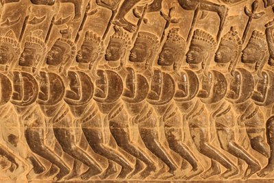 Angkor Wat. Detalhe da Escultura de Alívio da Batalha de Kurukshetra Siem Reap Cambodja de Unbekannt