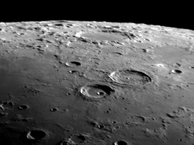 Atlas e Hercules Craters, 25 de Maio de 2004 de Unbekannter Künstler