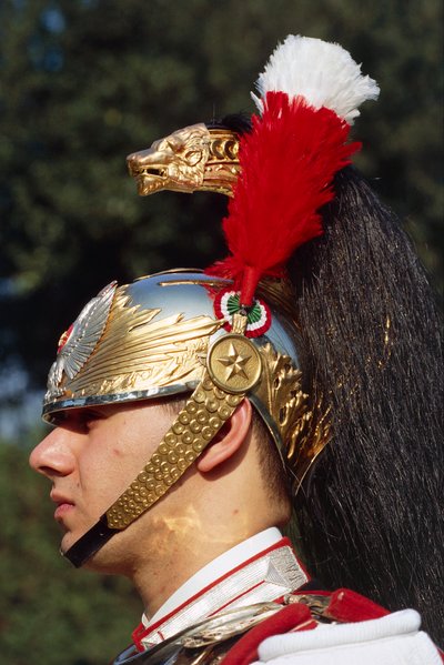 Fecho de cuirassier usando capacete de Benjamin Baud