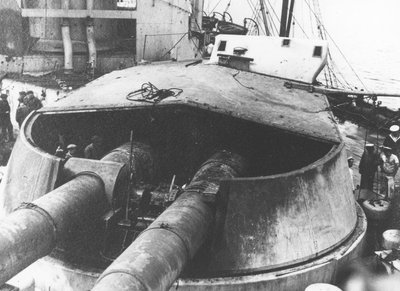 Danos na torre Q, HMS Lion, Jutlândia de Unbekannt