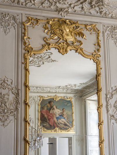 Jogos de gelo e espelhos, reflexo de Aurore e Cephale, Pintura de François Boucher (1703-1770). Quarto do Príncipe. Hotel de Soubise, Paris de Unbekannt