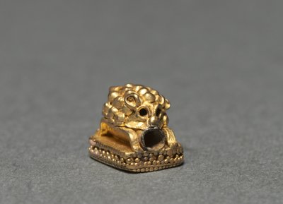 Elemento de jóias de ouriço, 400-200 aC de Unbekannt