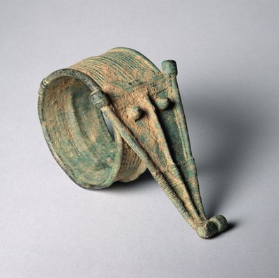Pulseira Lorhon com cabeça de crocodilo, do Burkina Faso ou da Costa do Marfim, provavelmente do século XVIII (ligas de cobre) de Unbekannt
