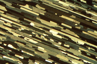 Micrográficos (Luz) Alumínio extrudido anodizado, micrografia leve de Unbekannt