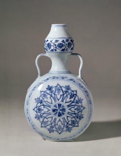 Garrafa de peregrino azul e branca Ming, marca Hsuan Te (1426-35) de Unbekannt
