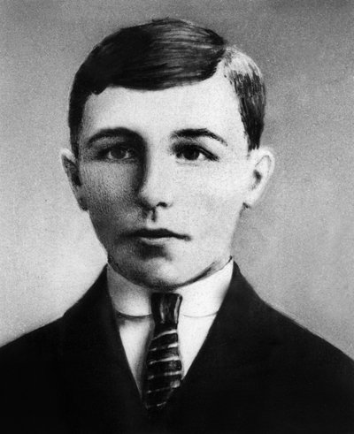 Philippe Daudet (1909-1923) filho do deputado realista Leon Daudet, Philippe Daudet foi encontrado morto em 24 de novembro de 1909. de Unbekannt