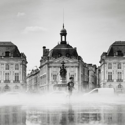 Place de la Bourse, França, 2012 (foto a p/b) de 