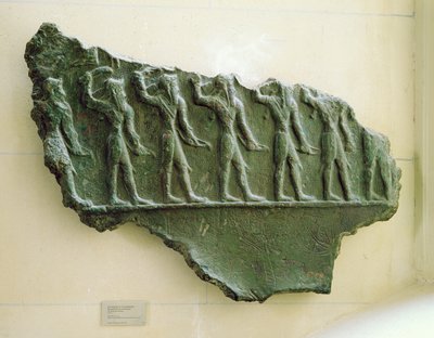 Procissão dos guerreiros Elamitas, Susa, Irão, Período Elamita, c.1150 a.C. (relevo em bronze) de Unbekannt