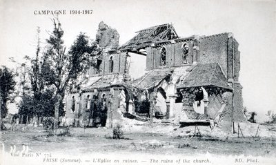 Ruínas da igreja na aldeia de Frise, Somme, França 1914-1918 (postal) de Unbekannter Künstler
