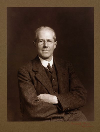 Sir Henry Cort Harold Carpenter, professor de metalurgia, final da década de 1920 de Unbekannt