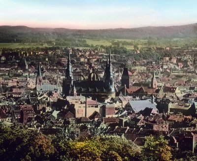 Vista para a cidade de Aachen com a sua catedral no centro da cidade de Unbekannter Künstler