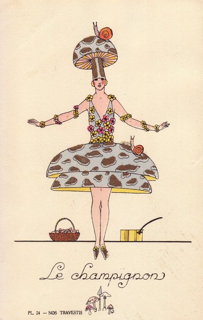 Mulher num fato de fantasia de cogumelo, com cogumelo, chapéu e vestido em forma de cogumelo, decorado com caracóis e flores. Litografia de artista desconhecido com coloração manual a estêncil de "Nos Travestis" (Os nossos fatos de fantasia), Paris de Unbekannter Künstler