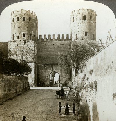 Portão de São Sebastião na parede aureliana, Roma, Itália. de Underwood and Underwood