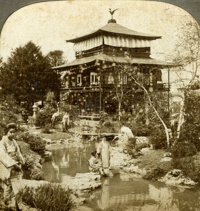 Jardim japonês na Feira Mundial, St Louis, Missouri, EUA, 1904. de Underwood and Underwood