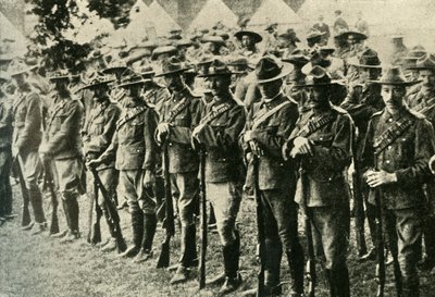 Soldados da Austrália, Nova Zelândia, Canadá e África do Sul, 1914-1918, c1920. de Underwood and Underwood