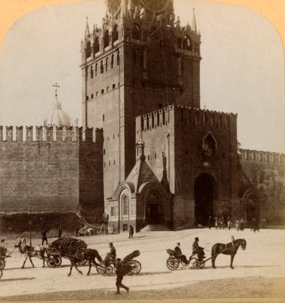 Spaski Voroto, Portão Sagrado do Kremlin ... Moscou, Rússia, 1898. de Underwood and Underwood