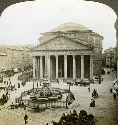 O panteão e a praça della Rotunda, Roma, Itália. de Underwood and Underwood
