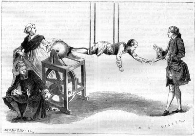 Experiência elétrica no século XVIII: uma jovem abadia faz girar uma máquina elétrica formada por uma esfera de enxofre. Uma mulher pressiona a mão sobre a esfera e através de fricção desenvolve um fluido. Um jovem pendurado por cordas faz a faísca brotar  de Unknown artist