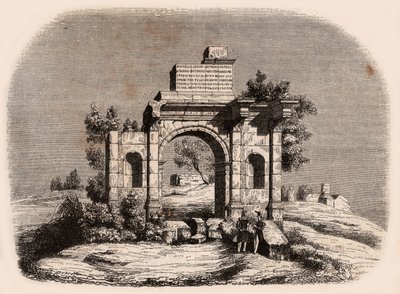 Vista frontal do arco romano de Djemilah na Argélia: dois soldados franceses posando em frente as ruínas de Unknown