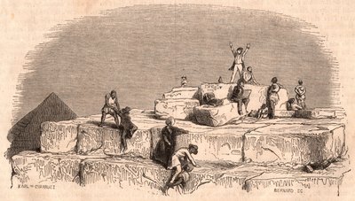 Vista do topo da Grande Pirâmide de Khufu: um grupo de europeus que chegam ao cume ajudado por egípcios de Unknown