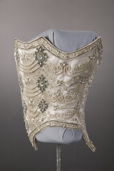 Corpete vestido de noiva de Unknown artist