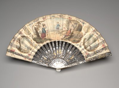 Leque dobrável com uma cena pastoral, c.1770 (guache & w - c em folha única de pergaminho, madrepérola, ouro e gema de pasta) de Unknown artist