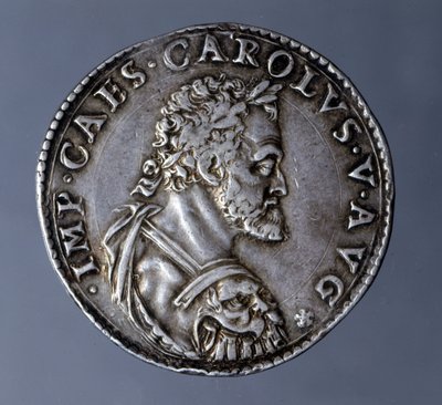 Menta cunhada em nome e imagem do Imperador Carlos V (1500-1558). de Unknown artist