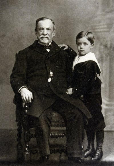 Retrato de Louis Pasteur (1822 - 1895) e do seu neto Louis Pasteur Vallery - Radot em 1893. de Unknown artist