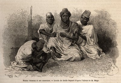 Tierno Ousman, da tribo Toucouleur, chefe da aldeia de Guemmou Koura (Mali), segurando um rosário muçulmano com grandes grãos, rezando suas orações, enquanto seus massagistas massageiam suas costas e pernas. Gravura para ilustrar a viagem ao Sudão Ocidenta de Unknown artist