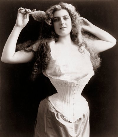 Espartilho Woman Wearing Corset de Unknown artist