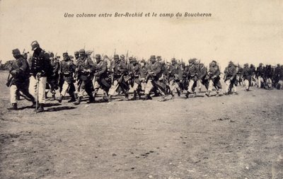 Bir Rashid em Barh el Gazel, Chade, soldados coloniais legionários franceses em patrulha. postal de 1910 de Unknown photographer