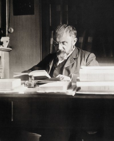 Henri Poincaré na sua mesa de trabalho - Bibl. de l