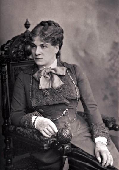 Mme. Alix-Marie PASCA (1836-1906) - Retrato de Alix Pasca (1835-1914), comediante francês. Fotografia de finais do século XIX. de Unknown photographer
