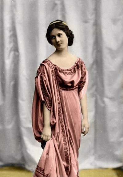 Retrato da bailarina Isadora Duncan (1877-1927) (Retrato da bailarina Isadora Duncan) Fotografia do início do século XX Colecção privada de Unknown photographer