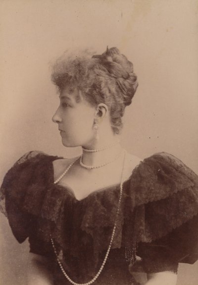 Princesa Stéphanie Clotilde Louise Herminie Marie Charlotte da Bélgica (21 de maio de 1864 - 23 de agosto de 1945) de Unknown photographer