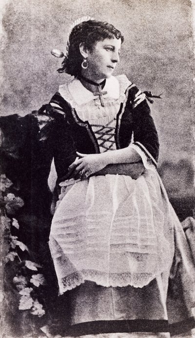 Teresina Brambilla (1845-1921) em traje de cena de Unknown photographer