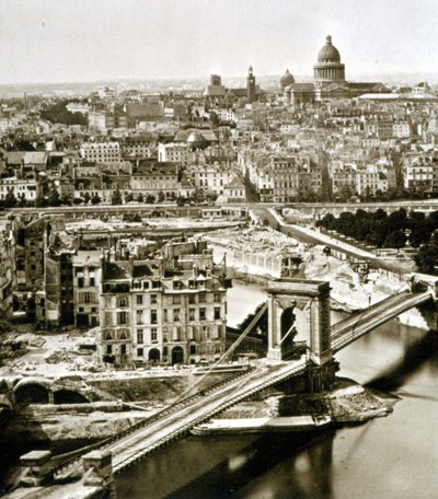 As grandes obras de Paris: o piercing da Rue du Bellay de Unknown photographer